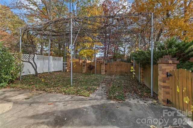 5020 Scaleybark Court, Indian Trail, NC 28079