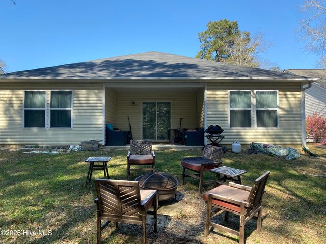 2184 Bayside Street SW, Supply, NC 28462