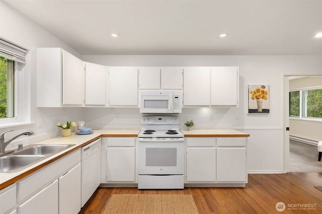 11312 Westwind Court NE, Bainbridge Island, WA 98110