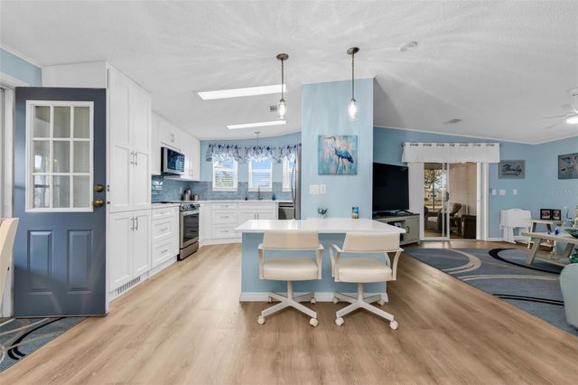 5601 DUNCAN ROAD 204, Punta Gorda, FL 33982