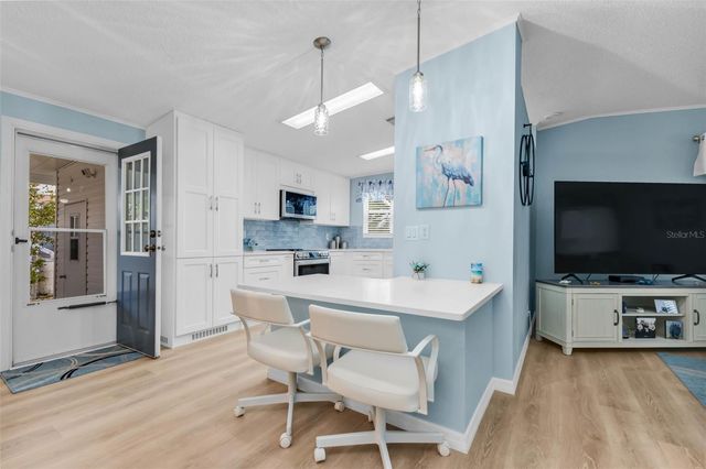 5601 DUNCAN ROAD 204, Punta Gorda, FL 33982