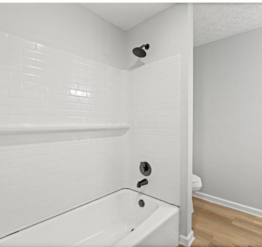 1226 Woodbrook Circle W, 144, Columbus, OH 43223