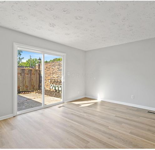 1226 Woodbrook Circle W, 144, Columbus, OH 43223