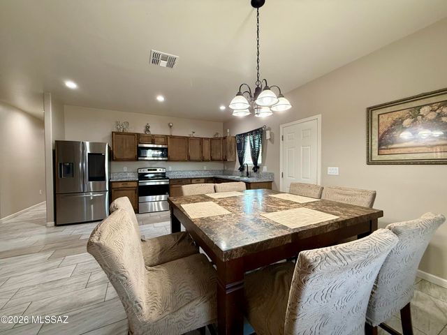 6245 S Dunton Avenue, Tucson, AZ 85706
