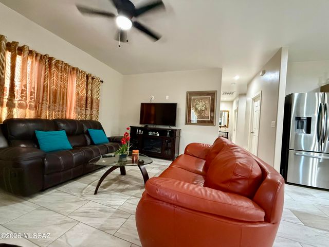 6245 S Dunton Avenue, Tucson, AZ 85706