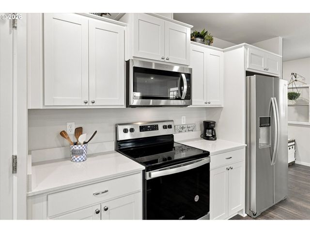 2932 N 3RD Way, Ridgefield, WA 98642