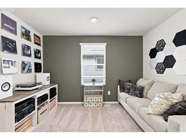 2932 N 3RD Way, Ridgefield, WA 98642