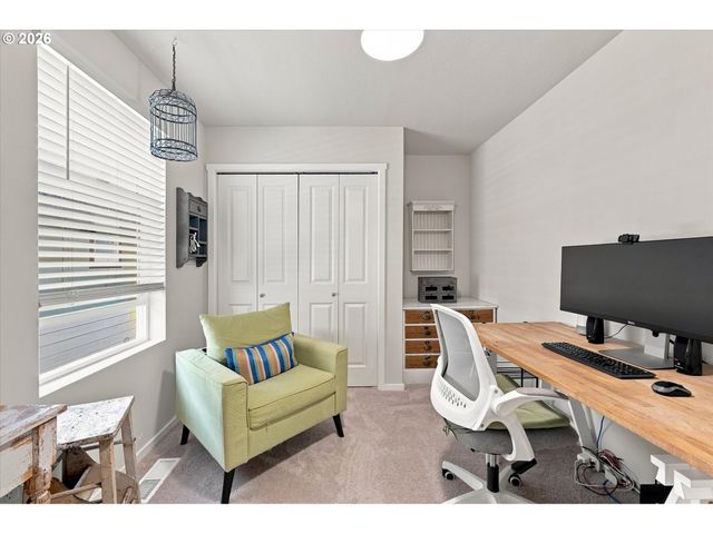2932 N 3RD Way, Ridgefield, WA 98642