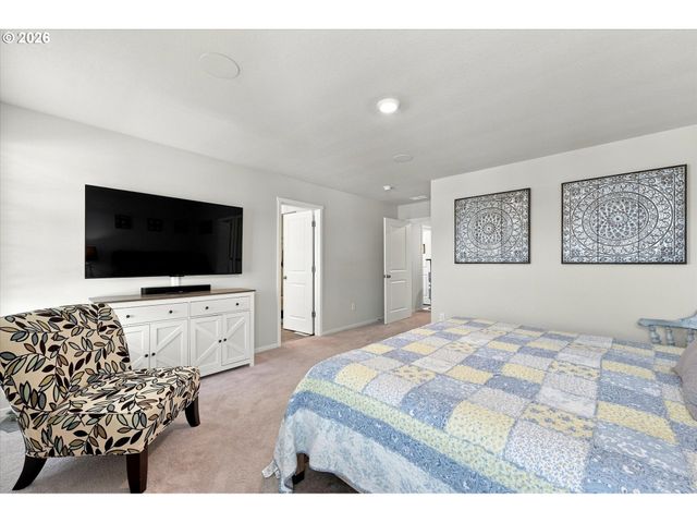 2932 N 3RD Way, Ridgefield, WA 98642