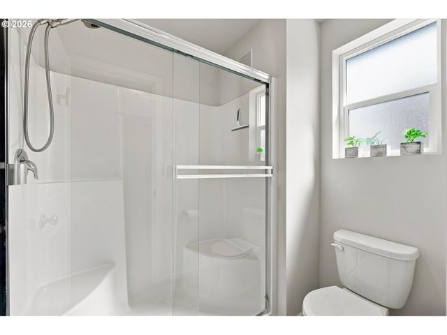 2932 N 3RD Way, Ridgefield, WA 98642