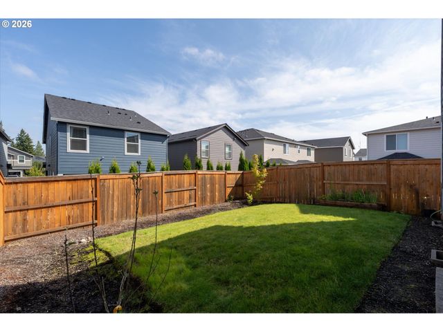 2932 N 3RD Way, Ridgefield, WA 98642