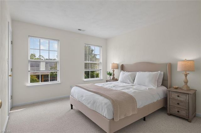 909 Wheatfield WAY, Chesapeake, VA 23320