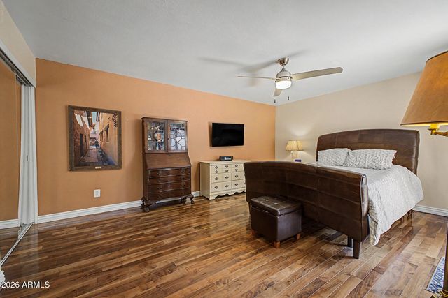 5821 W ACOMA Drive, Glendale, AZ 85306