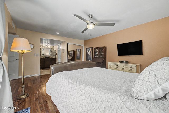 5821 W ACOMA Drive, Glendale, AZ 85306