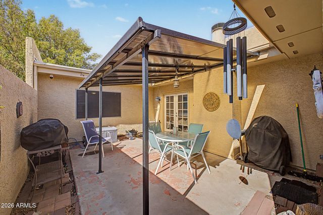 5821 W ACOMA Drive, Glendale, AZ 85306