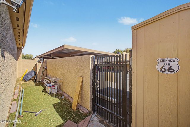 5821 W ACOMA Drive, Glendale, AZ 85306