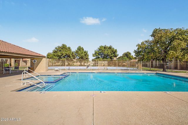 5821 W ACOMA Drive, Glendale, AZ 85306