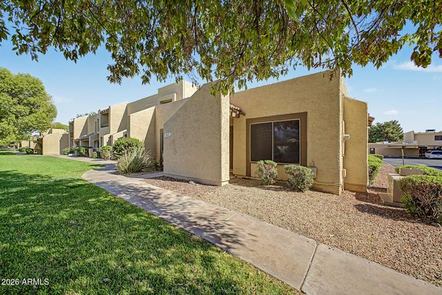 5821 W ACOMA Drive, Glendale, AZ 85306