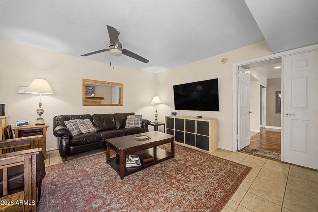 5821 W ACOMA Drive, Glendale, AZ 85306