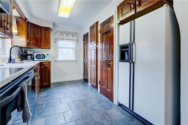 727 University Avenue, Rochester, NY 14607