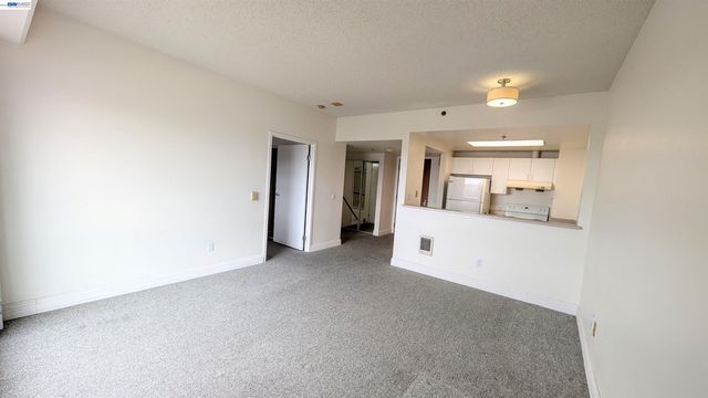 989 Webster St 645, Oakland, CA 94607