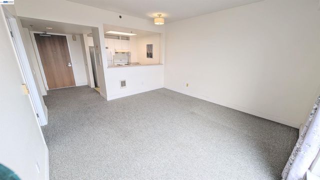 989 Webster St 645, Oakland, CA 94607