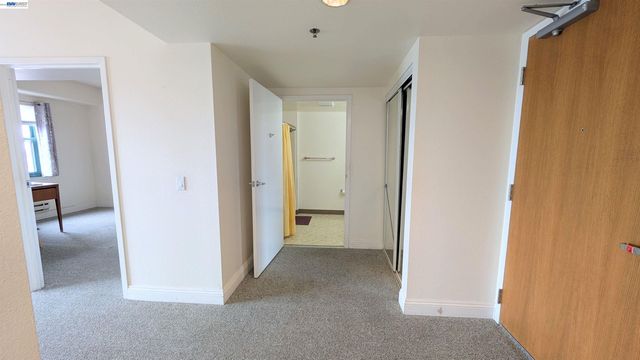989 Webster St 645, Oakland, CA 94607