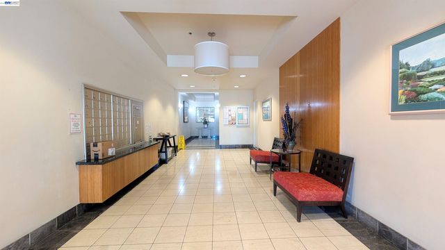 989 Webster St 645, Oakland, CA 94607