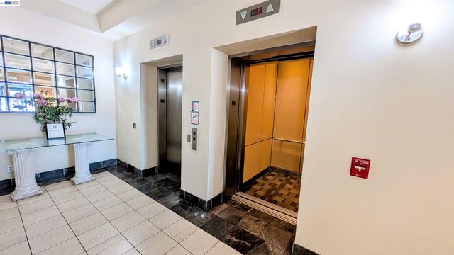 989 Webster St 645, Oakland, CA 94607
