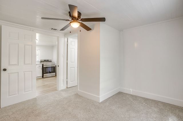 707 Harrel Avenue, Bynum, TX 76631