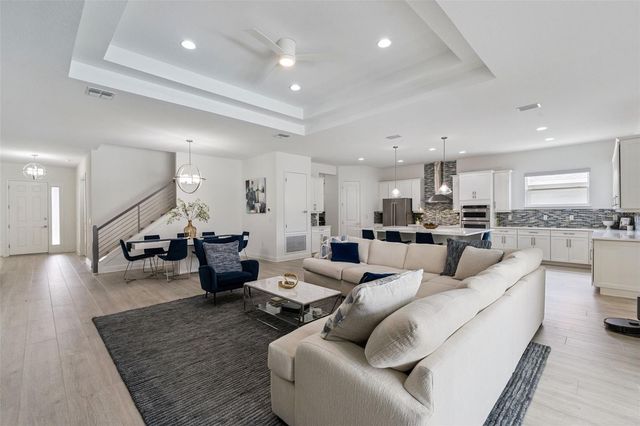 15037 LAKE BESSIE LOOP, Winter Garden, FL 34787
