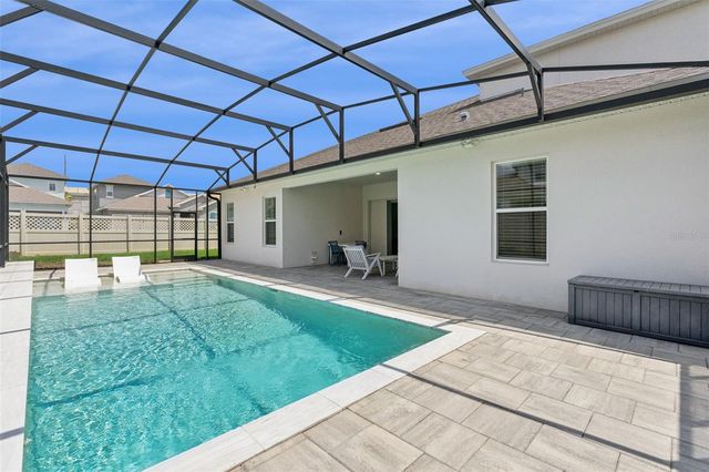 15037 LAKE BESSIE LOOP, Winter Garden, FL 34787