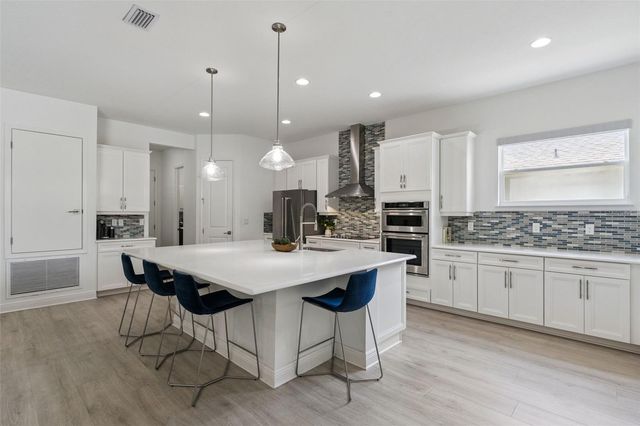 15037 LAKE BESSIE LOOP, Winter Garden, FL 34787