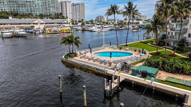 140 NE 28th Avenue 502, Pompano Beach, FL 33062