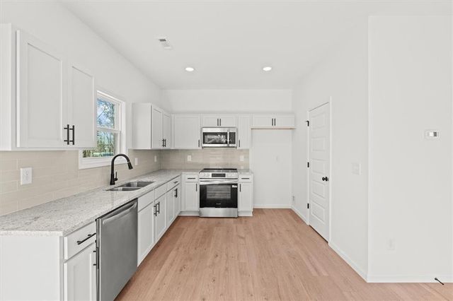 103 Carroll Circle, Carrollton, GA 30117