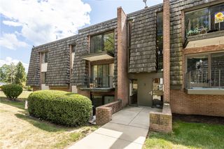 333 Forest Green 333, Moon/crescent Twp, PA 15108