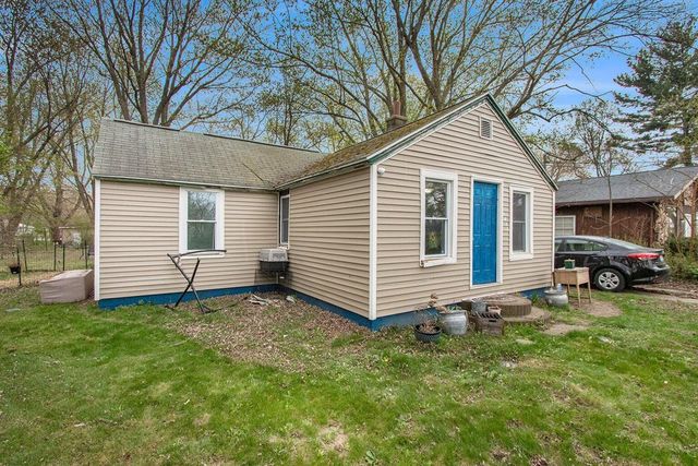 1613 Norton Road, Benton Harbor, MI 49022