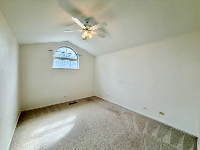 627 Cobblestone Court, Elgin, IL 60120