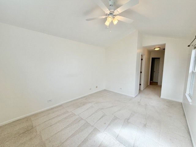 627 Cobblestone Court, Elgin, IL 60120