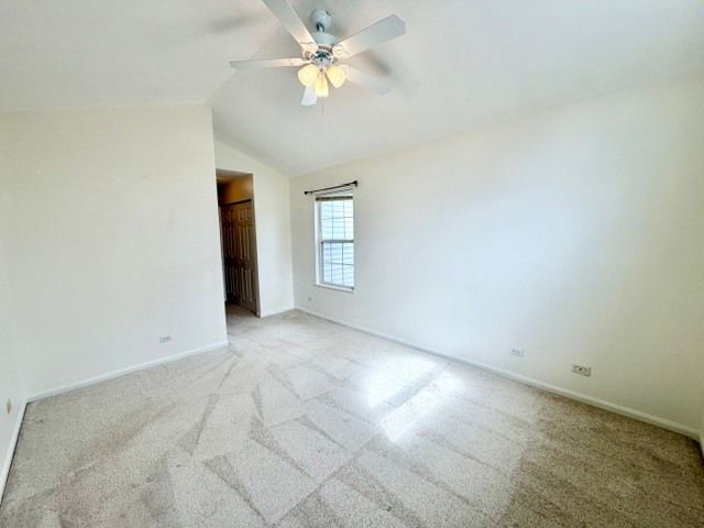 627 Cobblestone Court, Elgin, IL 60120