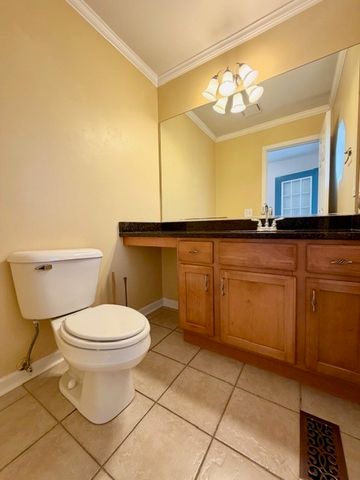 627 Cobblestone Court, Elgin, IL 60120