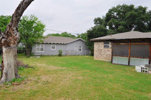 5328 Ira Street N, Haltom City, TX 76117