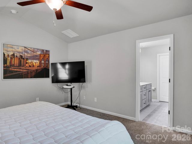 7203 Stoney Wood Lane, Charlotte, NC 28215