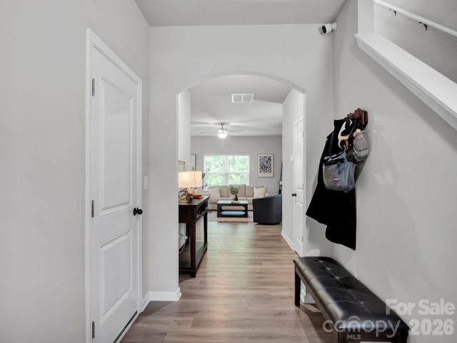 7203 Stoney Wood Lane, Charlotte, NC 28215