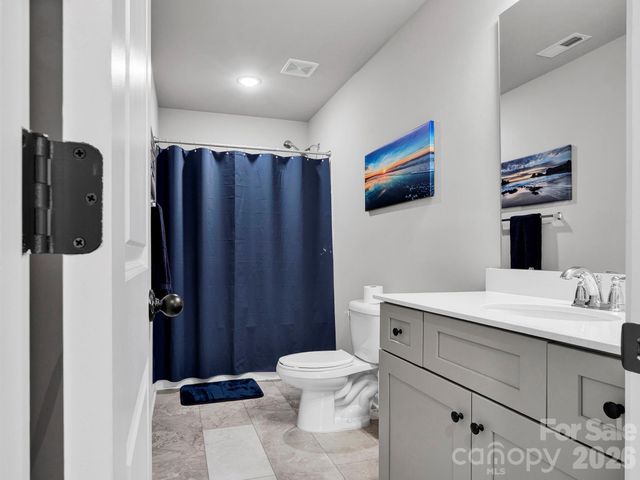 7203 Stoney Wood Lane, Charlotte, NC 28215