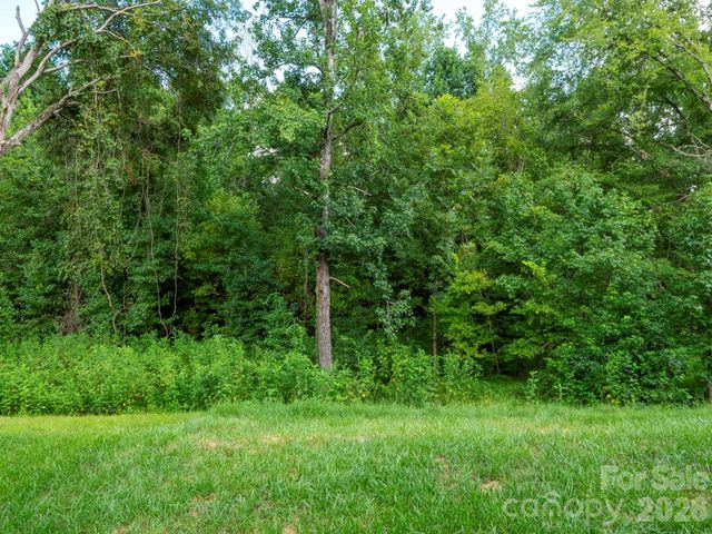 7203 Stoney Wood Lane, Charlotte, NC 28215