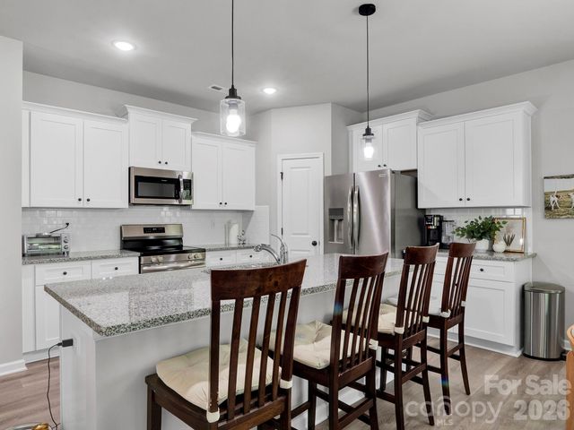 7203 Stoney Wood Lane, Charlotte, NC 28215