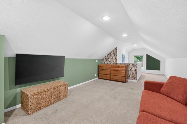 3042 Arthur Street NE, Minneapolis, MN 55418