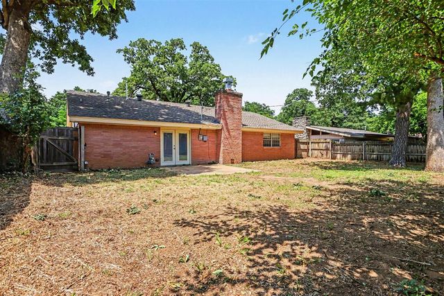 6728 N Tall Oaks Drive, Oklahoma City, OK 73127