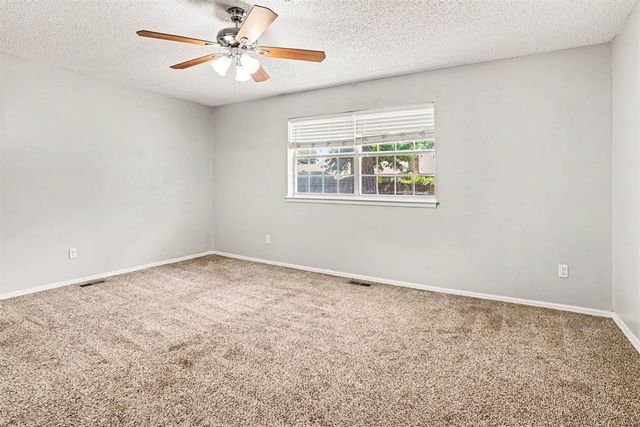 6728 N Tall Oaks Drive, Oklahoma City, OK 73127